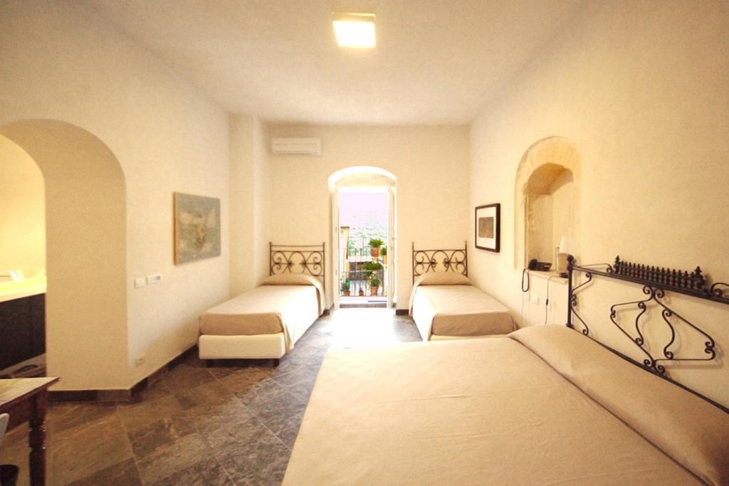 Hotel Dell'Orologio Ραγκούσα Δωμάτιο φωτογραφία